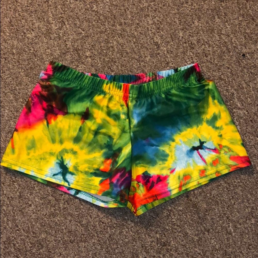 Booty short tie dye spandex